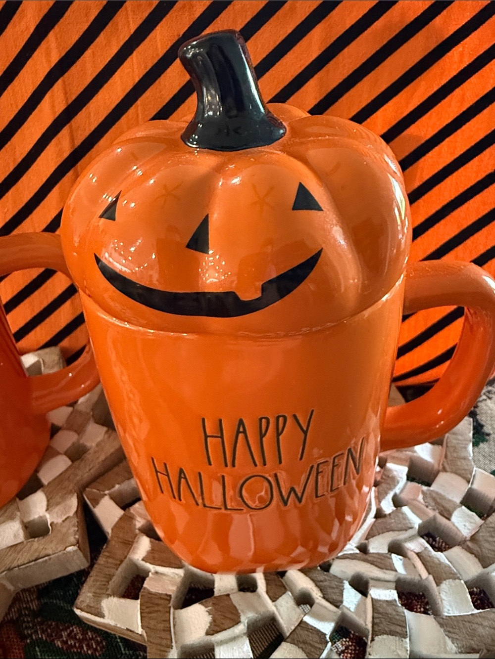 BRAND NEW RAE DUNN MUGS W/Happy Halloween & Pumpkin Lid Vivid Orange SET/2 NWT - Picture 4 of 12